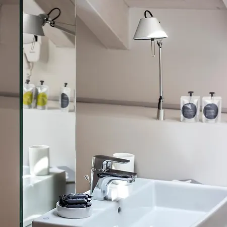 Manzoni 124 Bed&relax Bed & Breakfast Esine