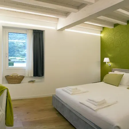 Manzoni 124 Bed&relax Bed & Breakfast Esine